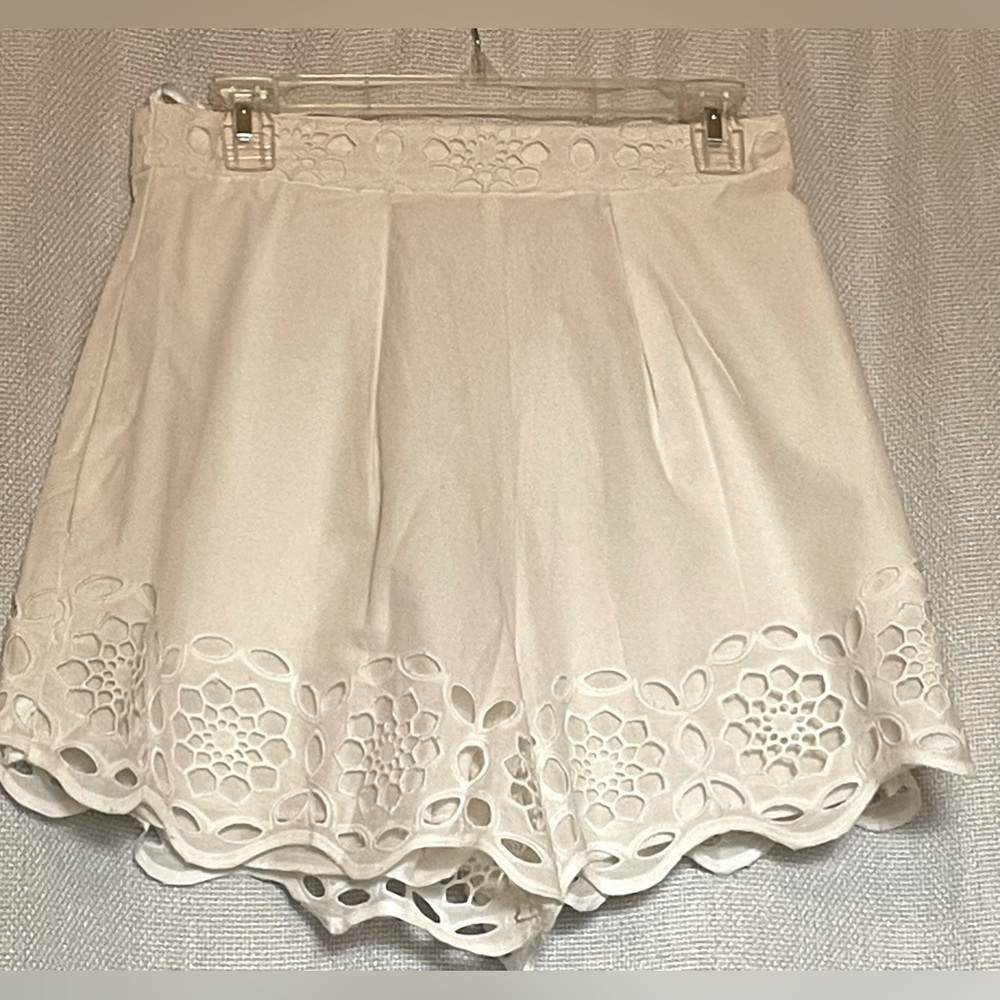 Lace shorts made in Greece